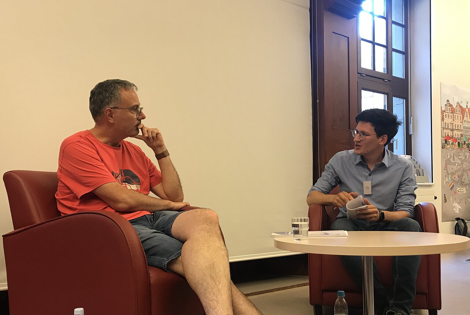 – Marc Engelhardt (links) und Luka Spahr (rechts) im GesprächFoto: Christiane Seeger