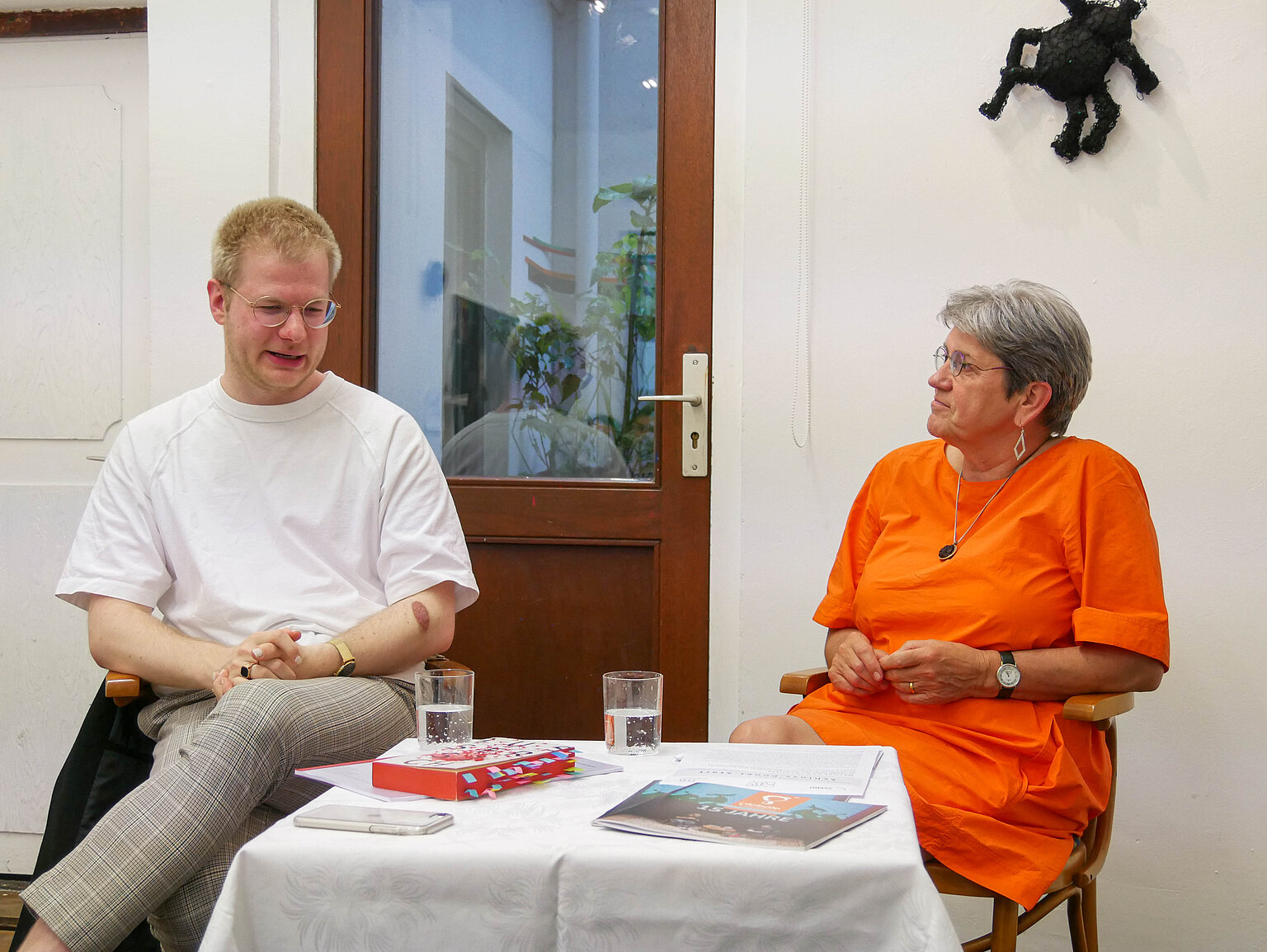 – Daniel Schmidt und Libuse Cerna im Gespräch / Foto: Merle Meyer